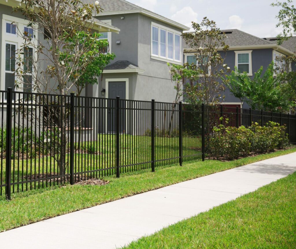 ALUMINUM FENCE Is this 1 and best choice for your backyard?